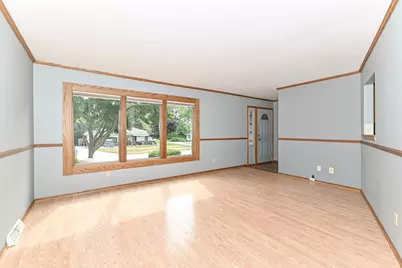 209  Parkview Dr, Burlington, WI 53105 - Photo 10