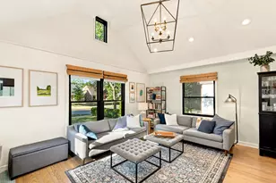 1018 E Hampton Rd, Whitefish Bay, WI 53217 - Photo 2