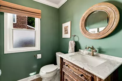 1018 E Hampton Rd, Whitefish Bay, WI 53217 - Photo 10