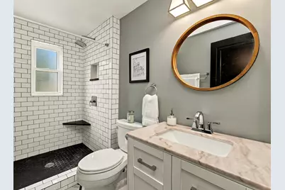 1018 E Hampton Rd, Whitefish Bay, WI 53217 - Photo 12