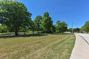 4204 Menomonee River Pkwy, Wauwatosa, WI 53222 - Photo 38