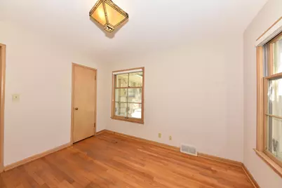 4204  Menomonee River Pkwy, Wauwatosa, WI 53222 - Photo 20