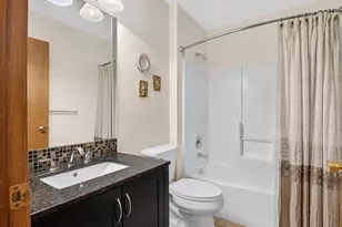 402 Green Valley Dr, Racine, WI 53406 - Photo 20