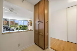 1660 N Prospect Ave, Milwaukee, WI 53202 - Photo 12