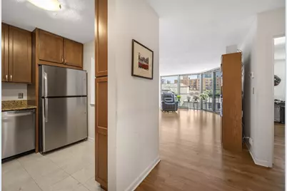 1660 N Prospect Ave #411, Milwaukee, WI 53202 - Photo 10