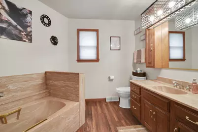 982 W Acorn Dr, Lomira, WI 53048 - Photo 10
