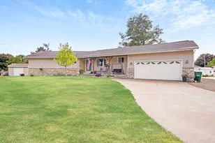 982 W Acorn Dr, Lomira, WI 53048 - Photo 1