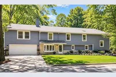 727 E Madison St, Oconomowoc, WI 53066 - Photo 1