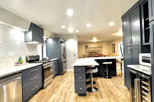 727 E Madison St, Oconomowoc, WI 53066 - Photo 4