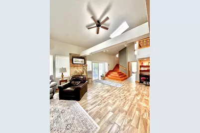727 E Madison St, Oconomowoc, WI 53066 - Photo 8