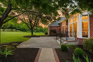 232 Steeple Pointe Cir, Delafield, WI 53018 - Photo 18