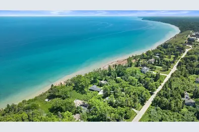13464 N Lakewood Dr, Mequon, WI 53097 - Photo 70