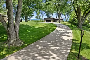 13464 N Lakewood Dr, Mequon, WI 53097 - Photo 66