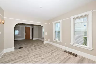 1949 N 25th St, Milwaukee, WI 53205 - Photo 12