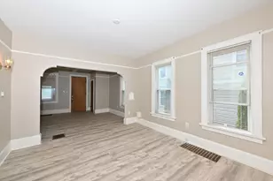 1949 N 25th St, Milwaukee, WI 53205 - Photo 12