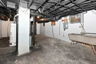 1949 N 25th St, Milwaukee, WI 53205 - Photo 36