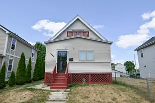 1949 N 25th St, Milwaukee, WI 53205 - Photo 2
