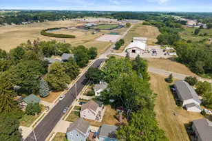 225 Fremont St, Watertown, WI 53098 - Photo 6