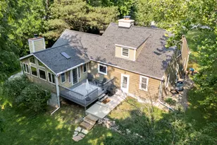 W278N2147 Lakeview Dr, Pewaukee, WI 53072 - Photo 4