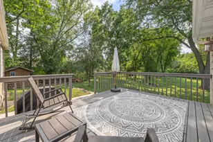 W278N2147 Lakeview Dr, Pewaukee, WI 53072 - Photo 6