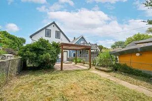 2525 N Pierce St, Milwaukee, WI 53212 - Photo 22
