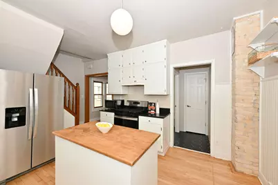 2525 N Pierce St, Milwaukee, WI 53212 - Photo 12