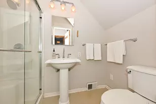 2525 N Pierce St, Milwaukee, WI 53212 - Photo 18