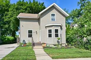 1204 The Strand, Waukesha, WI 53186 - Photo 2
