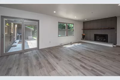 14825  Woodbridge Rd, Brookfield, WI 53005 - Photo 10