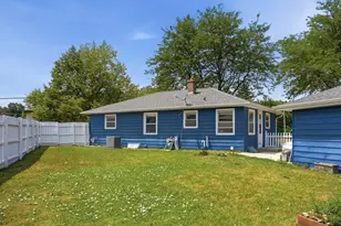 9020 S Chicago Ct, Oak Creek, WI 53154 - Photo 30