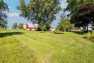 1615 Ulao Parkway, Grafton, WI 53024 - Photo 20