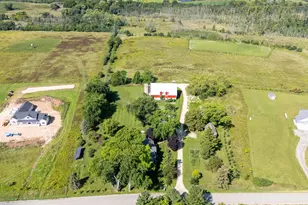 1615 Ulao Parkway, Grafton, WI 53024 - Photo 14