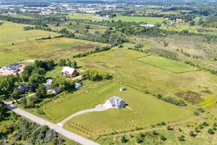 1615 Ulao Parkway, Grafton, WI 53024 - Photo 2