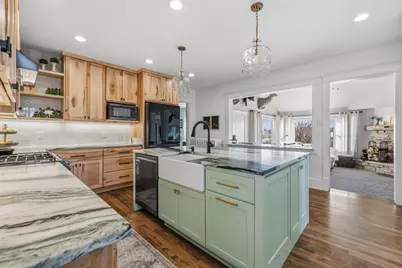 1615  Ulao Pkwy, Grafton, WI 53024 - Photo 30