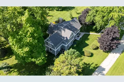 1615  Ulao Pkwy, Grafton, WI 53024 - Photo 16