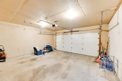 105  Joellen Dr, Waukesha, WI 53188 - Photo 24
