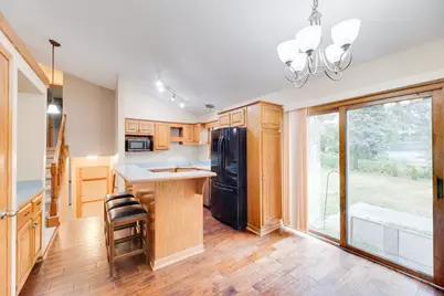 105  Joellen Dr, Waukesha, WI 53188 - Photo 6
