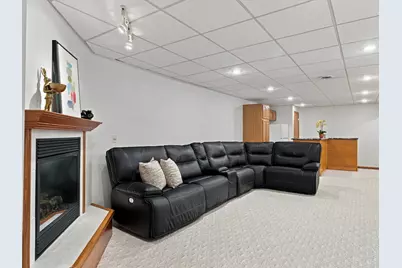 4703  Broadway St, Manitowoc, WI 54220 - Photo 16