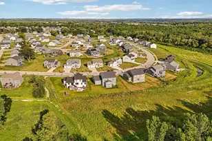W242N5623 Peppertree Dr, Sussex, WI 53089 - Photo 60