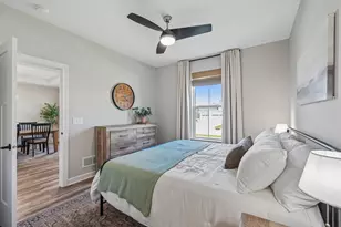 W242N5623 Peppertree Dr, Sussex, WI 53089 - Photo 18