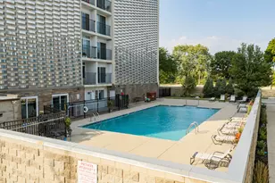 2525 S Shore Dr, Milwaukee, WI 53207 - Photo 6
