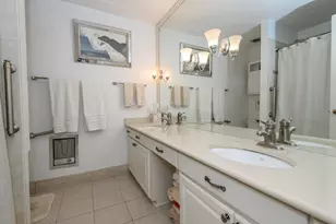 2525 S Shore Dr, Milwaukee, WI 53207 - Photo 32