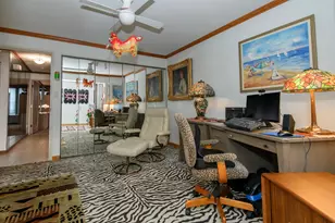 2525 S Shore Dr, Milwaukee, WI 53207 - Photo 26
