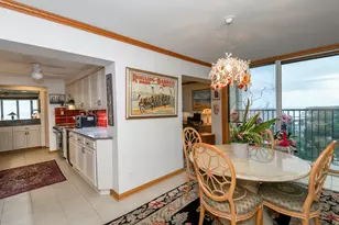 2525 S Shore Dr, Milwaukee, WI 53207 - Photo 22