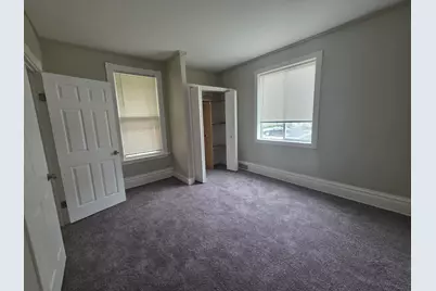 1435  Villa St, Racine, WI 53403 - Photo 8