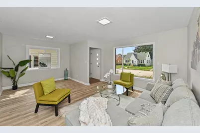 1726  Grams Ct, Sheboygan, WI 53081 - Photo 2