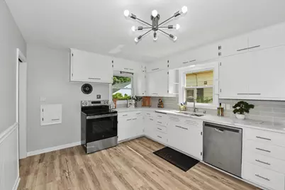 1726  Grams Ct, Sheboygan, WI 53081 - Photo 8