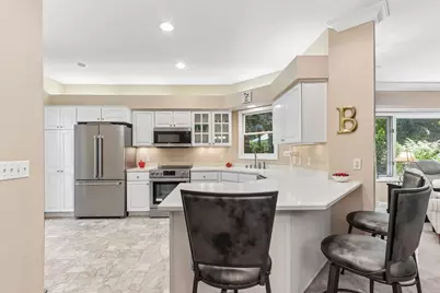 3187 S Waterford Ct, New Berlin, WI 53151 - Photo 26