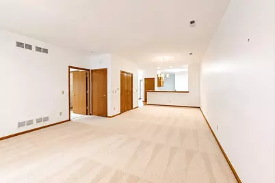 400 S Rice St #18, Whitewater, WI 53190 - Photo 10