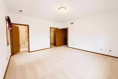 400 S Rice St #18, Whitewater, WI 53190 - Photo 14